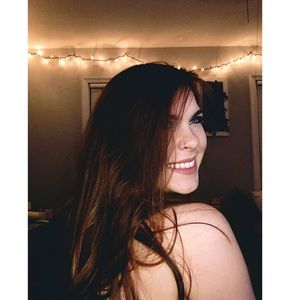 Meet your Posher, Arielle